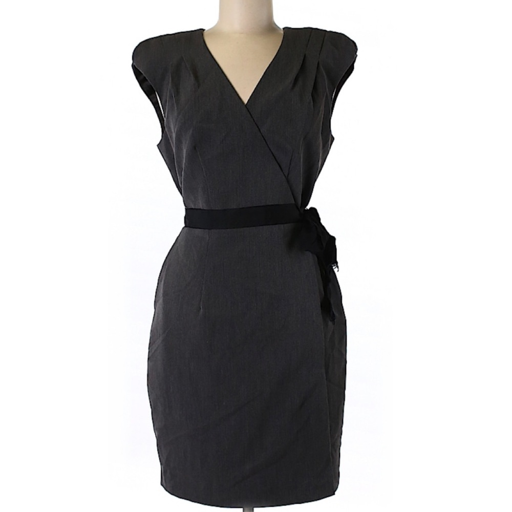 Single Los Angeles Wrap Dress